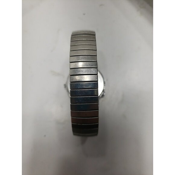 Timex Indiglo Quartz Watch W/ Silver Toned Stainless Steel Expansion Band - Picture 5 of 7